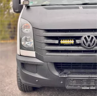 VW Crafter 1. Gen (2012-2016) - dedykowany zestaw lamp LP-TRX3-7E z mocowaniem na atrapie chłodnicy - 2